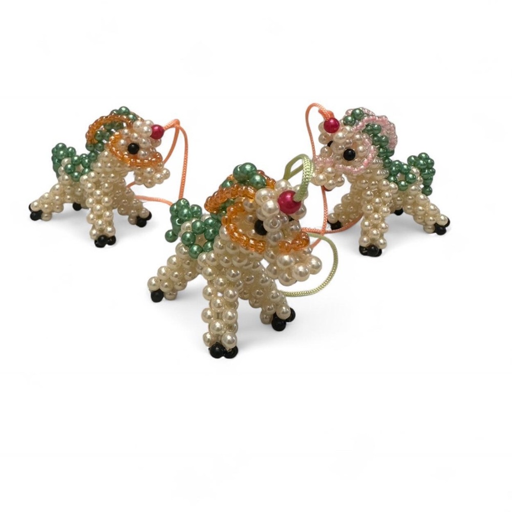 🌲 🎄 Green & Orange Beaded Horse Ornaments – 3-Pack Handmade